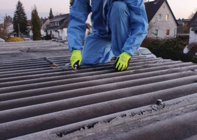 Sanierung von asbesthaltigen Dächern durch AsbesTTech Darmstadt